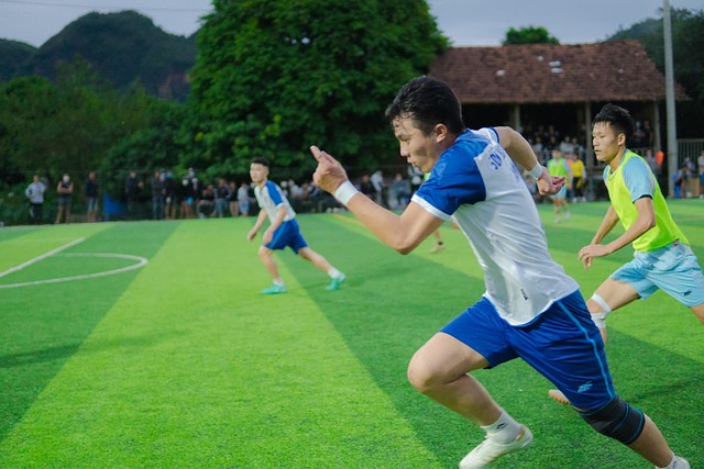 布朗谈自己得分里程碑时感叹：勒布朗咋拿到42000分的啊