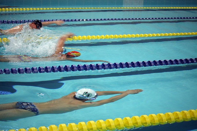 变的背景下 变的背景下